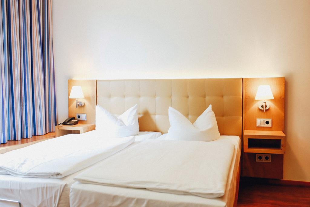 Ostseehotel דירהאגן מראה חיצוני תמונה